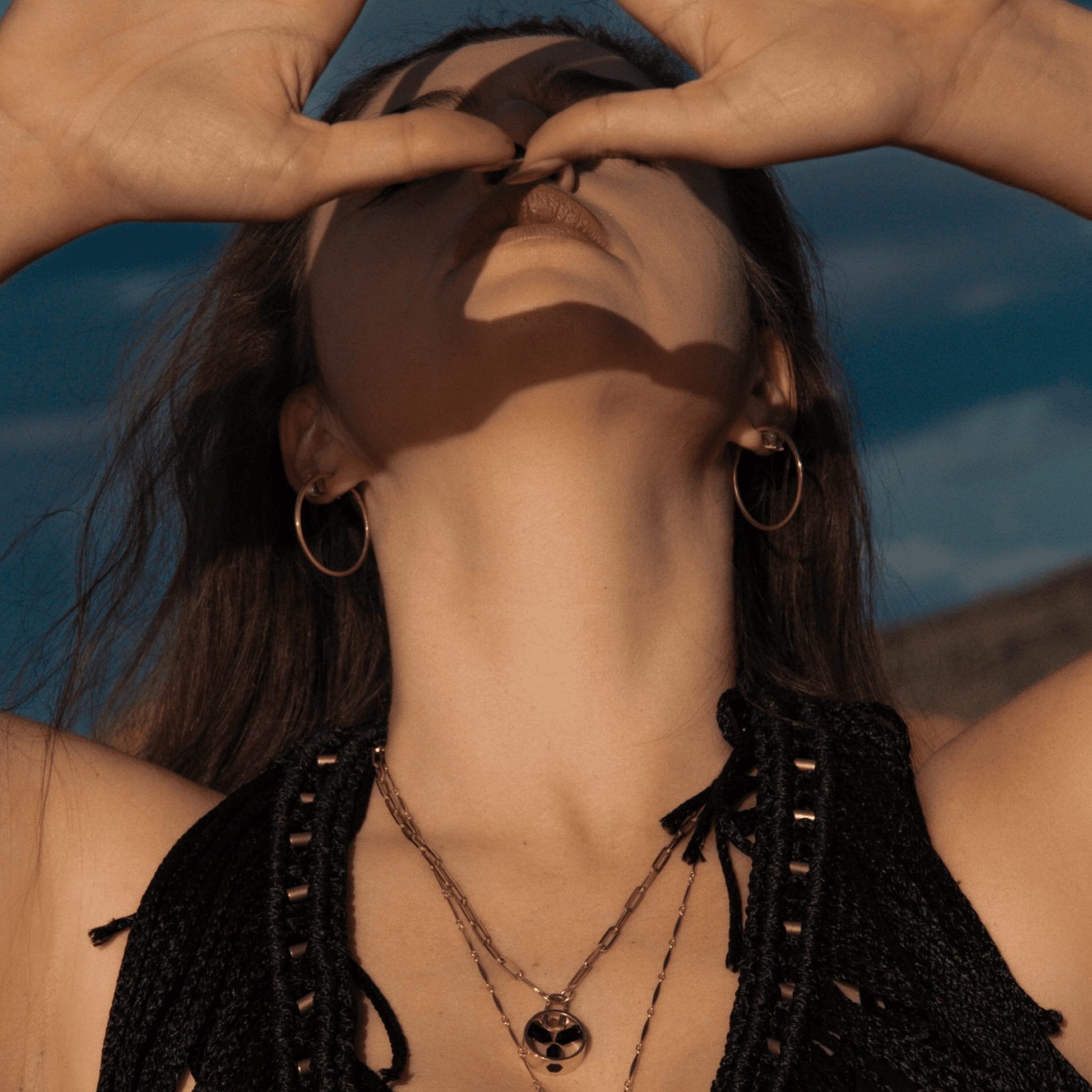 👑 PORTAL - 3 POINT PENDANT IN BLACK ONYX - Hey Babe LA