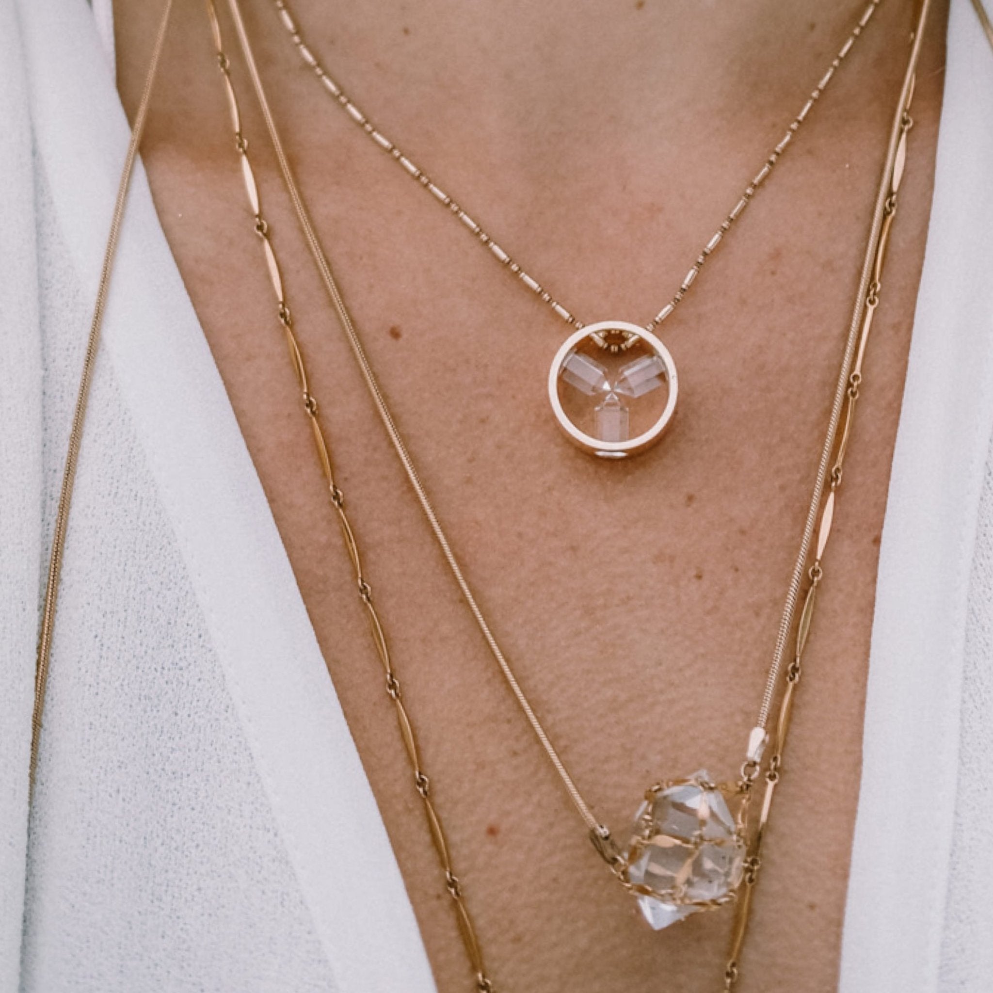 👑 PORTAL - 3 POINT PENDANT IN CLEAR QUARTZ CRYSTAL - Hey Babe LA