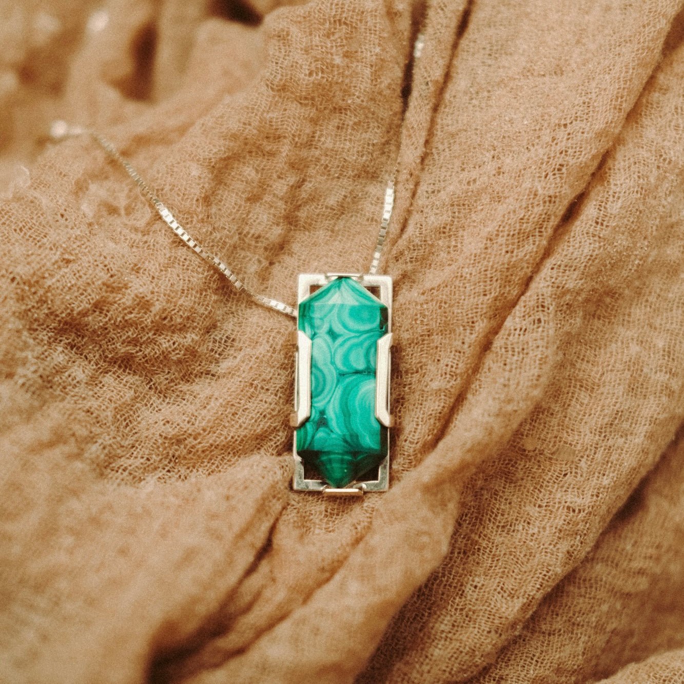 MALACHITE TWO WAY HEXAGON PENDANT - Renata Cambauva