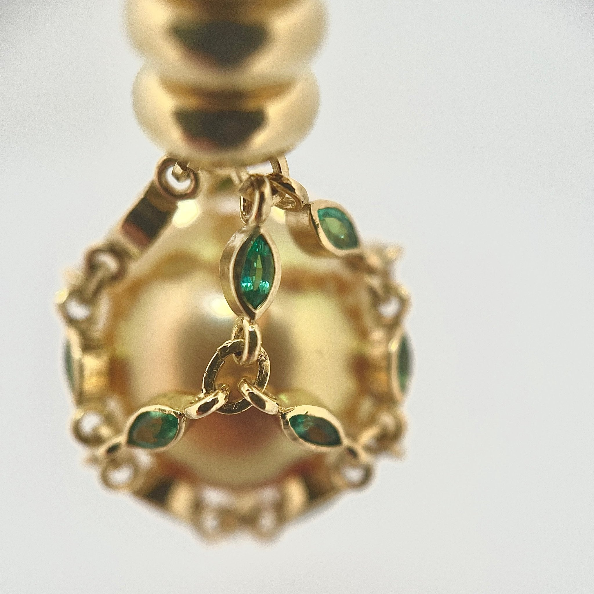 💠 MARQUISE EMERALD PETITE ELO PENDANT+ SOUTH SEA GOLDEN PEARL - Hey Babe LA