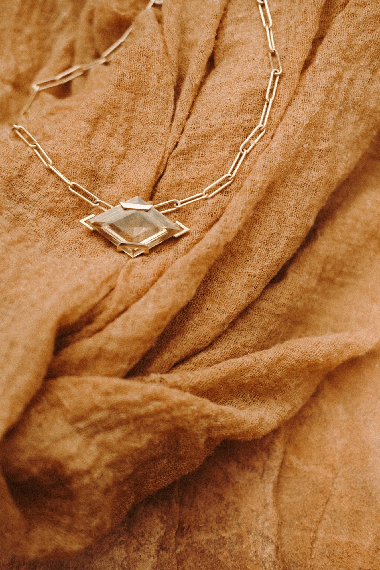 CITRINE TWO WAY RHOMBUS PENDANT - Hey Babe LA